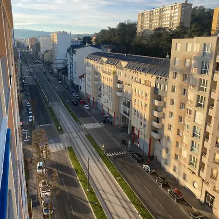 Bergson Top - Appart 80M2, 2 Grandes Chambres, Entierement Renovee Et Equipee, Lumineux, Wifi, Balcon, Calme, Vue Imprenable Saint-Etienne  Extérieur photo